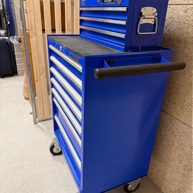 Tool cart with tools