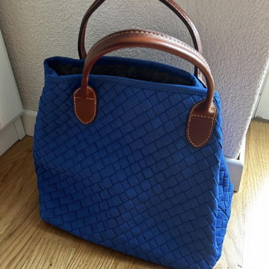 Blue woven handbag