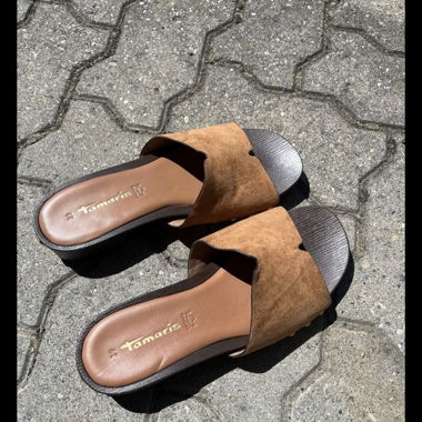 Tamaris Leder-Mules Gr. 39