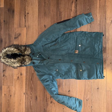 Veste d'hiver Carhartt avec capuche en fourrure Vert M