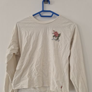 Levi's shirt