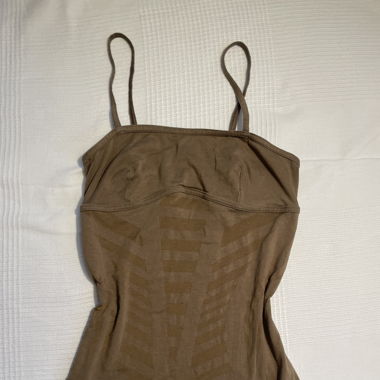 brown top