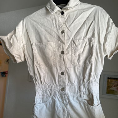 Kurzer Overall in beige