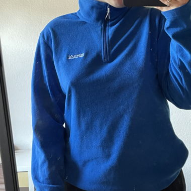 fleece sweatshirt 