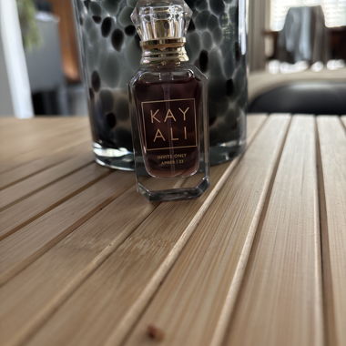 Kayali -invite only amber 23