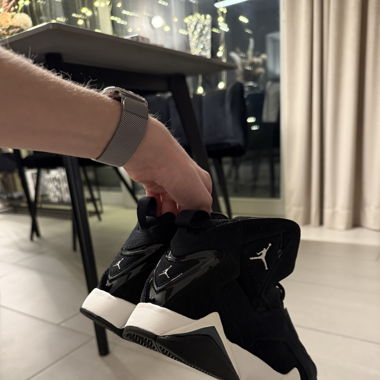 Jordan True Flight Black 