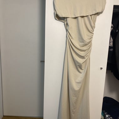 Abito lungo beige