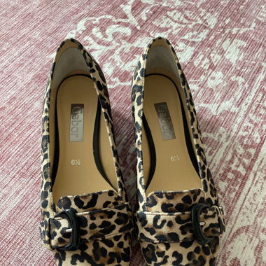 leo pumps