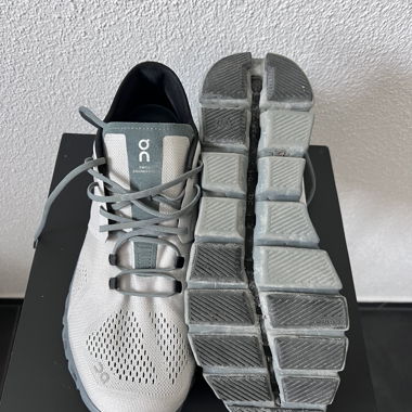 On Cloud X Laufschuhe