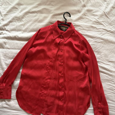 Blouse en satin rouge H&M