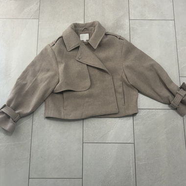 Beiger Kurzmantel von H&M