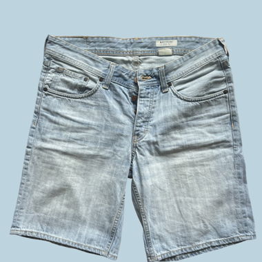 Jorts in denim chiaro a vestibilità ampia