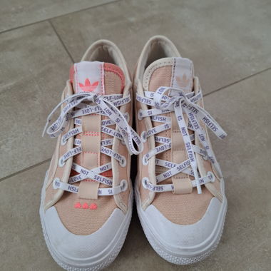 Scarpe da ginnastica Adidas rosa/beige