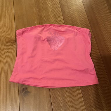 Pinkes Tube-Top mit Erdbeeren