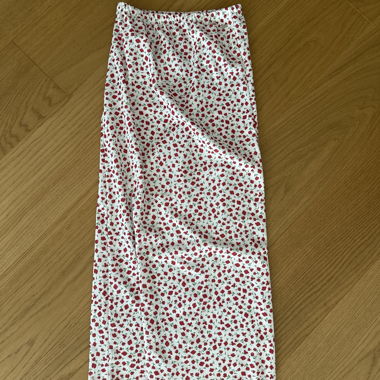 Jupe midi à fleurs