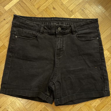 Short en denim noir