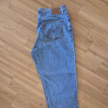 Levis 80s Mom Jeans