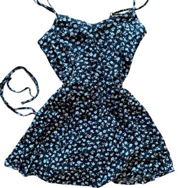 GEBLÜMTES MINI KLEID