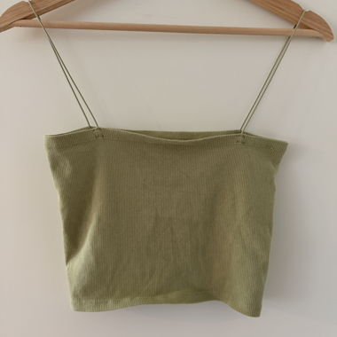 Top court côtelé PULL&BEAR vert