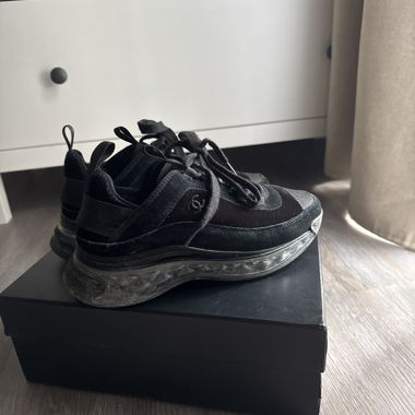 CHANEL SNEAKERS