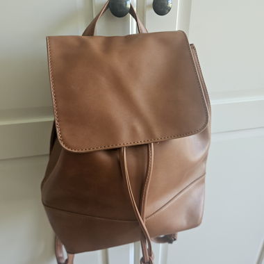 Zaino in ecopelle marrone