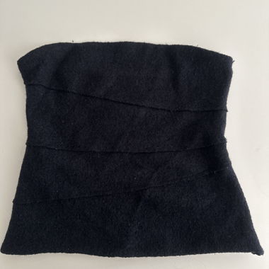 Dunkelblaues Top