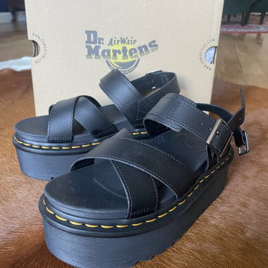 Dr. Martens Quad Sandalen