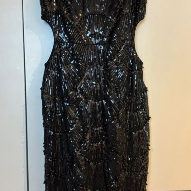 Robe de soirée noire à sequins