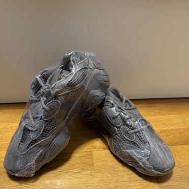 ADIDAS YEEZY 500 GRANIT