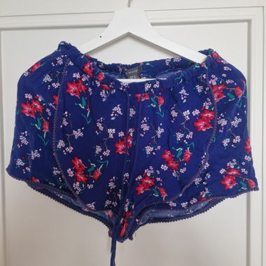 Pantaloncini floreali Primark