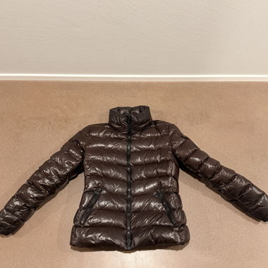 Giacca imbottita Moncler marrone donna originale