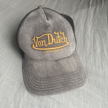 Cappellino Von Dutch grigio