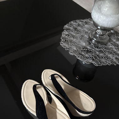 Shoe