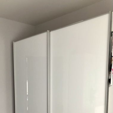Kleiderschrank