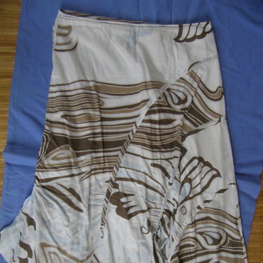 luftiger Rock, weiss/blau/braun L TRIBU