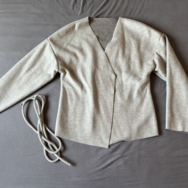 Beige Jacke ohne Verschluss