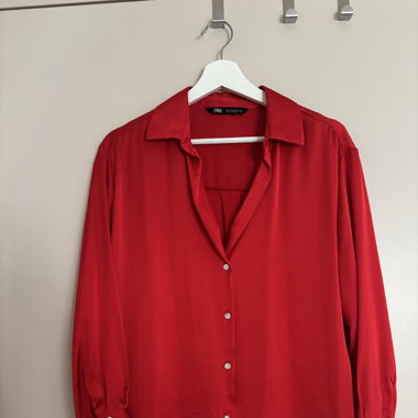 Rote Zara Bluse, Grösse S. Super Zustand!