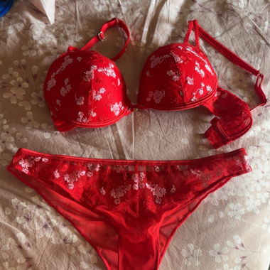 Rotes Lingerie-Set