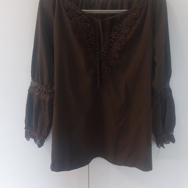 Blusa con pizzo