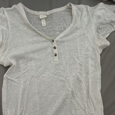 linen top with buttons