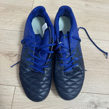 Football shoes
