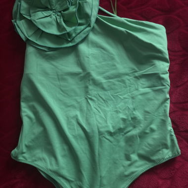 Costume mai indossato 