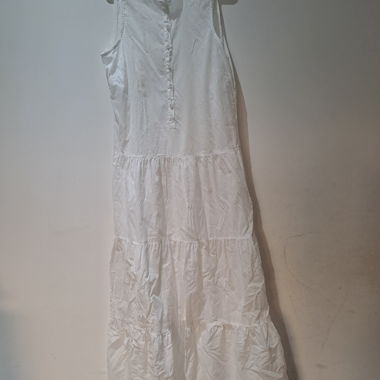 Abito bianco senza maniche Sisley