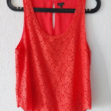 Top in pizzo elegante