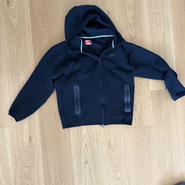 Nike Tech 