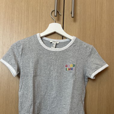 T-shirt crop top gris 