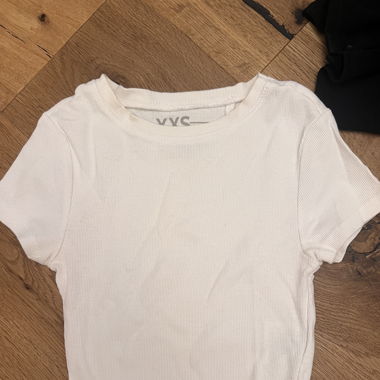 Weisses croptop (Preis inclusive Versand)