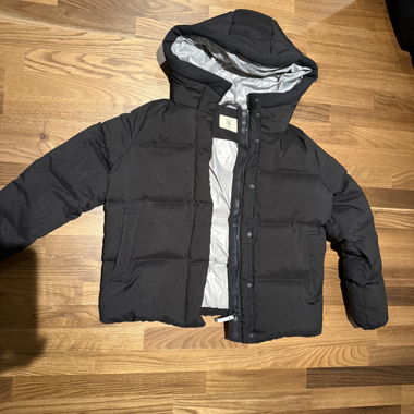 Schwarze Aigle-Daunenjacke