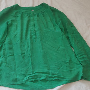 Grüne Bluse von Banana Republic 