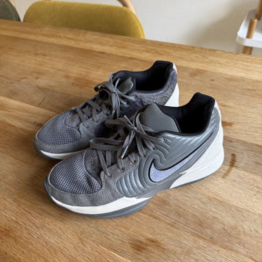Nike Basketball Sneaker JA2  Grösse 41